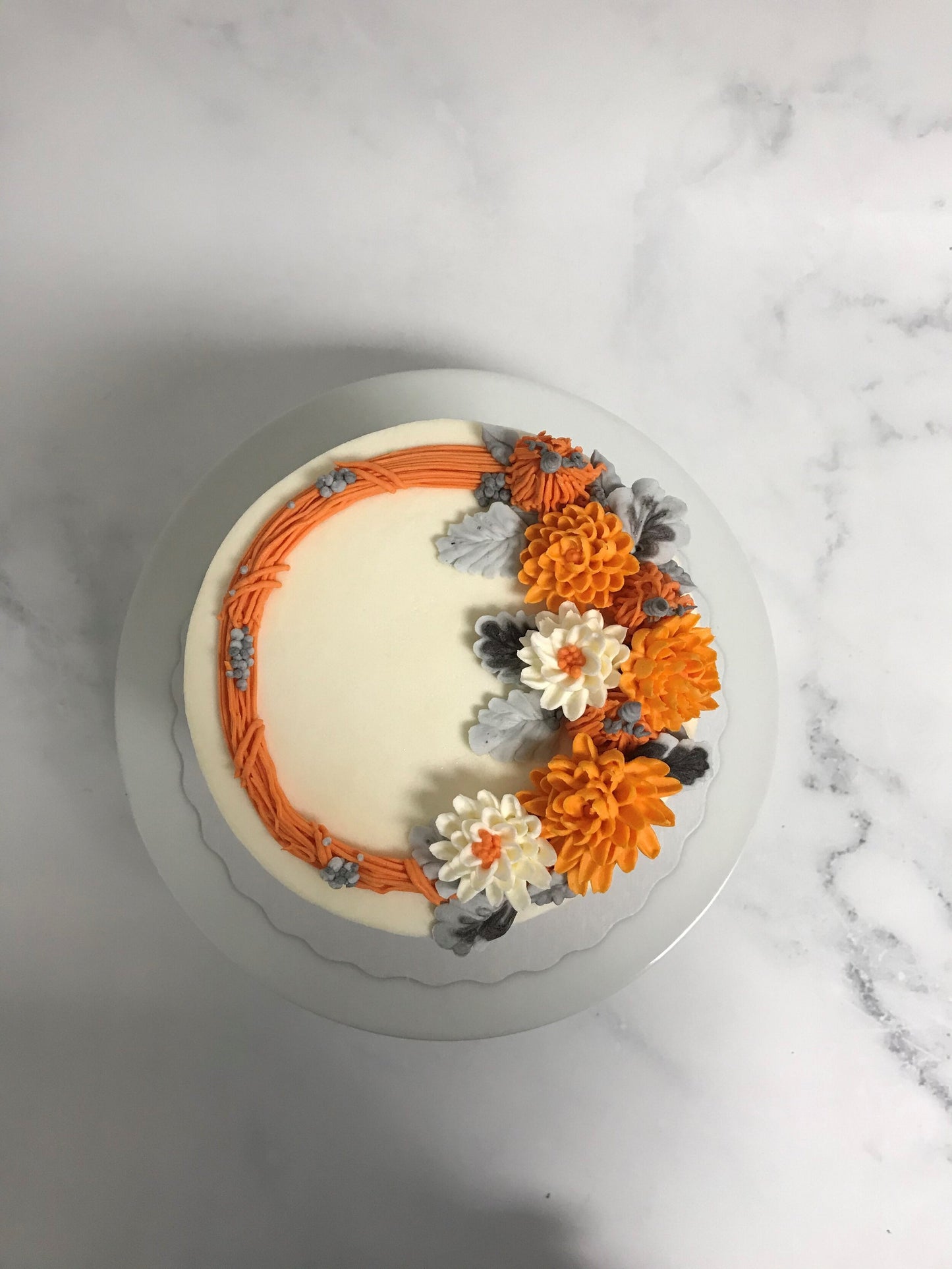 PUMPKIN WREATH CAKE