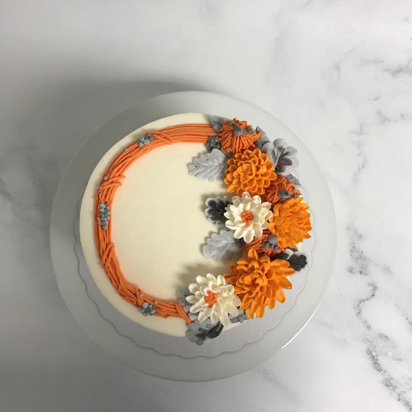 PUMPKIN WREATH CAKE