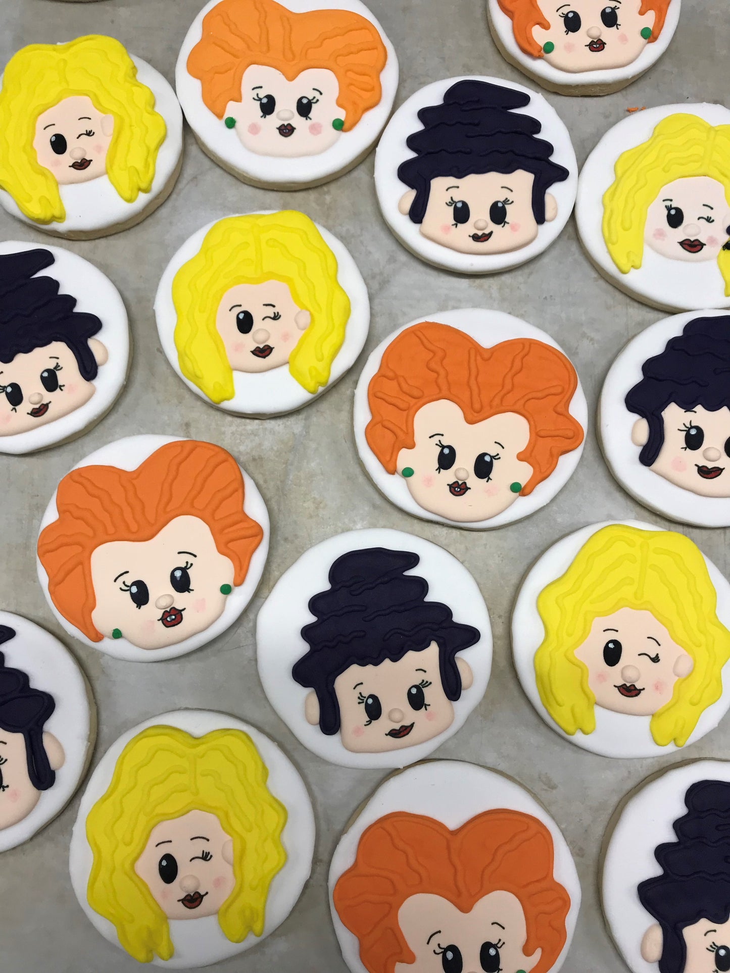 HALLOWEEN SUGAR COOKIE HOCUS POCUS