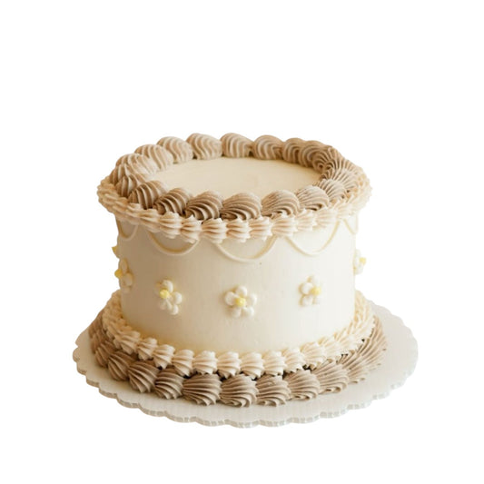 VANILLA DAISY CAKE