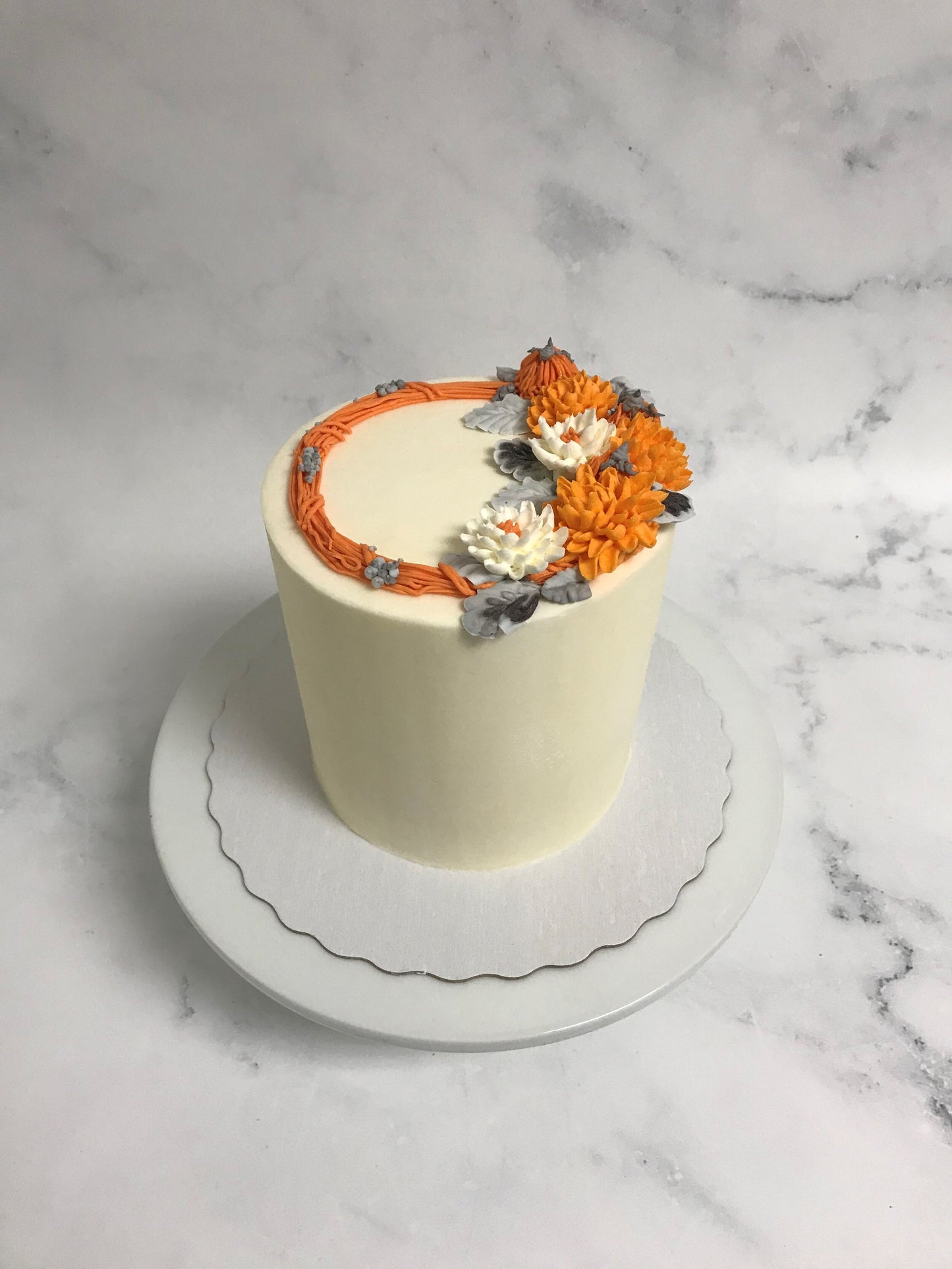 PUMPKIN WREATH CAKE